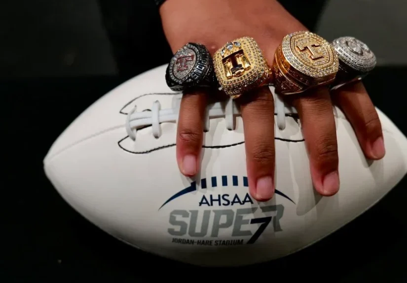 6-4-Thompson-Ring-Ceremony-Photo1-Web